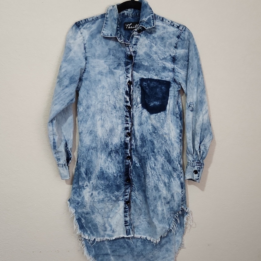 Thrill Shirt Dress Womens Size M Distressed Frayed Light Wash Denim Flaw
